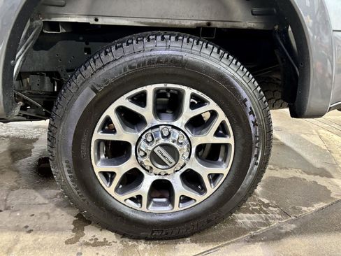 Used 2022 Ford F250 Lariat w/ Lariat Ultimate Package image 32