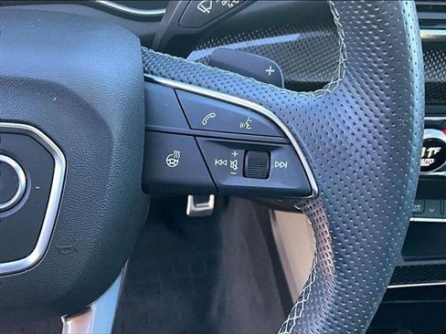 Used 2022 Audi SQ5 Prestige w/ Prestige Package image 20