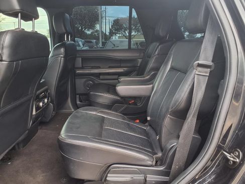 Used 2020 Ford Expedition XLT w/ Equipment Group 202A RWD image 13