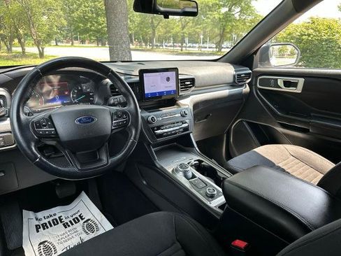 Certified 2020 Ford Explorer XLT w/ Class III Trailer Tow Package AWD/4WD image 3