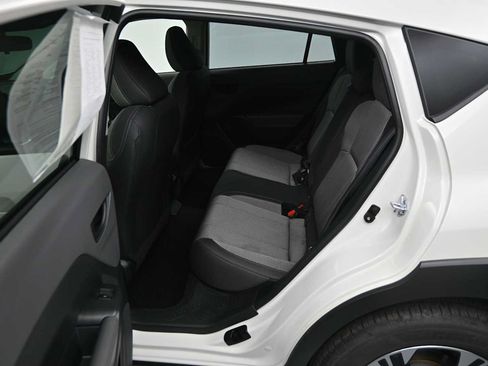 Used 2024 Subaru Crosstrek 2.0i Premium AWD/4WD image 7