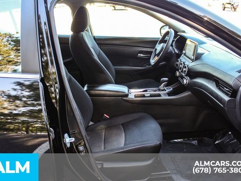 Used 2024 Nissan Sentra SV FWD image 18