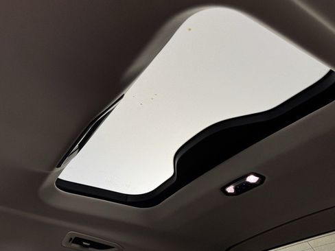 Used 2020 BMW X7 xDrive40i w/ Cold Weather Package AWD/4WD image 38
