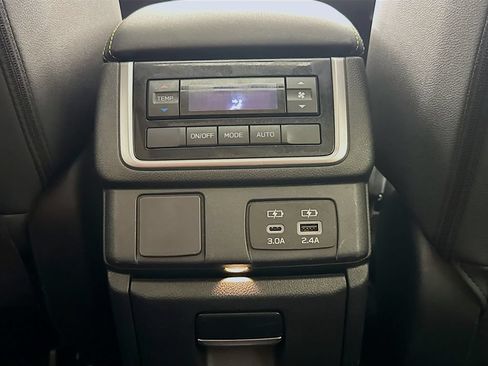 Used 2023 Subaru Ascent Onyx Edition AWD/4WD image 31