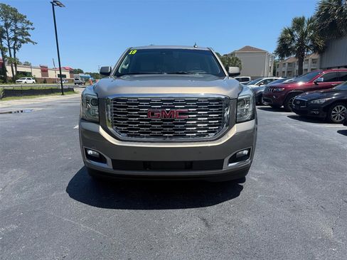 Used 2019 GMC Yukon Denali w/ Denali Ultimate Package AWD/4WD image 7
