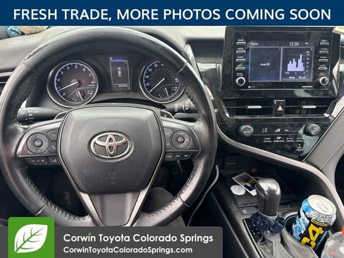 Used 2021 Toyota Camry SE FWD image 9