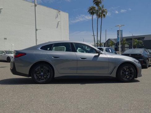 New 2026 BMW i4 eDrive40 w/ Parking Assistance Package RWD image 4