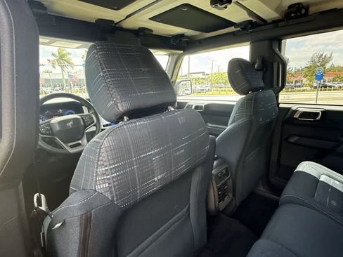 Used 2025 Ford Bronco Heritage Edition AWD/4WD image 23