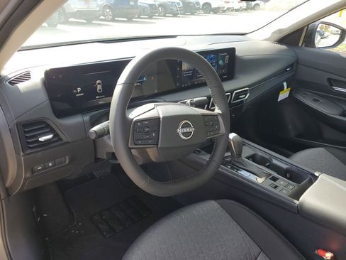New 2026 Nissan Sentra SV w/ SV Convenience Package FWD image 11