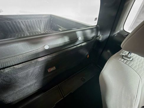 Used 2019 Toyota Tacoma SR image 14