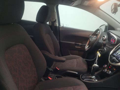 Used 2018 Chevrolet Sonic LT FWD image 21