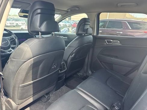 Used 2024 Kia Sportage EX AWD/4WD image 10