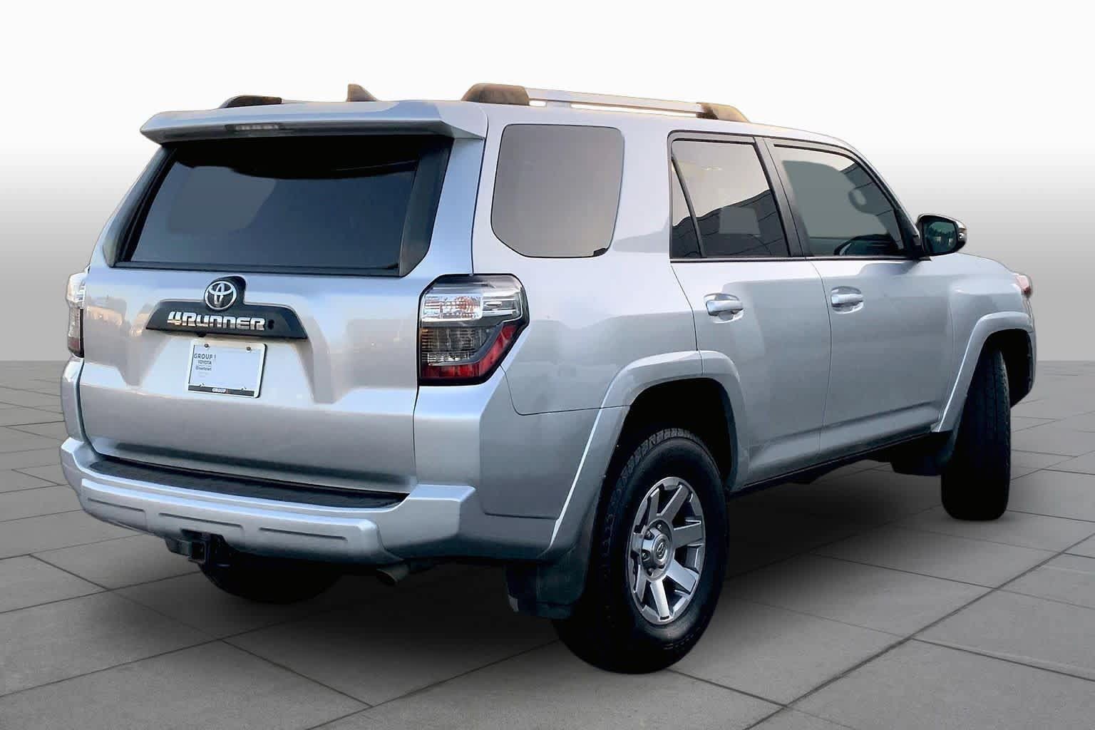 Used 2016 Toyota 4Runner Trail Premium AWD/4WD image 11