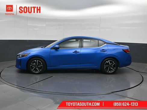 Used 2024 Nissan Sentra SV FWD image 7