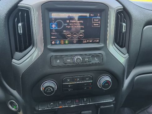 Used 2023 Chevrolet Silverado 1500 Custom AWD/4WD image 17
