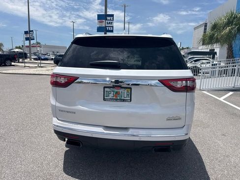Used 2021 Chevrolet Traverse High Country FWD image 9