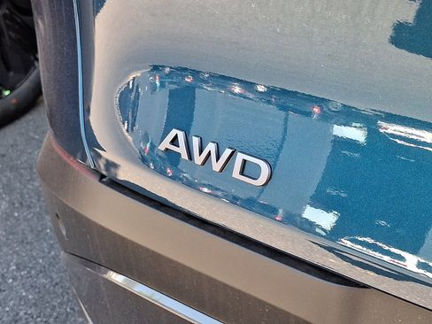 New 2025 Nissan Murano SL image 7