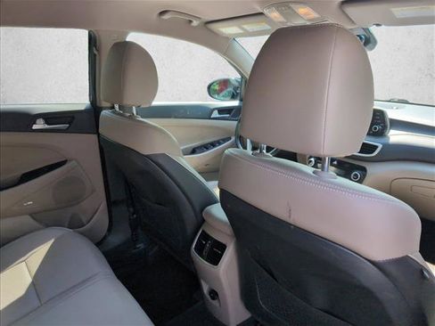 Used 2020 Hyundai Tucson Limited FWD image 13