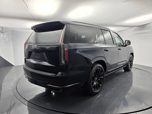 Used 2023 Cadillac Escalade Sport w/ LPO, ONYX Package AWD/4WD image 4