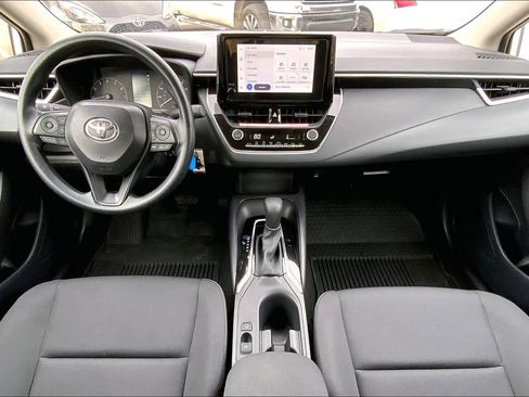 Used 2025 Toyota Corolla LE image 14