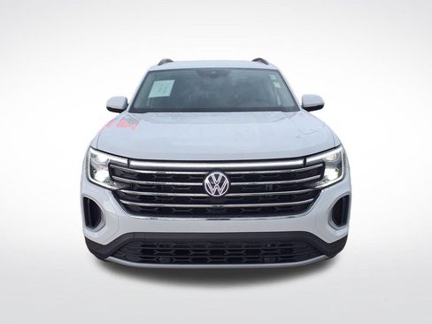 Used 2025 Volkswagen Atlas SE FWD image 2