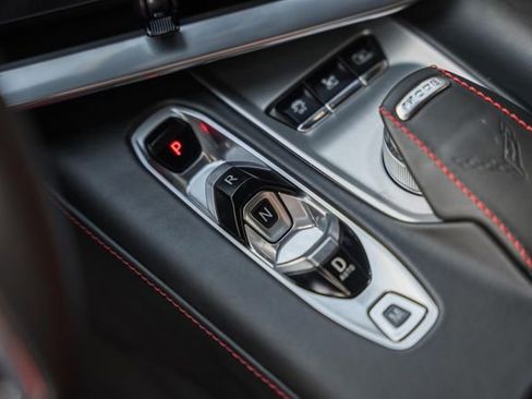 Used 2022 Chevrolet Corvette Stingray Premium Conv w/ Z51 Performance Package image 26