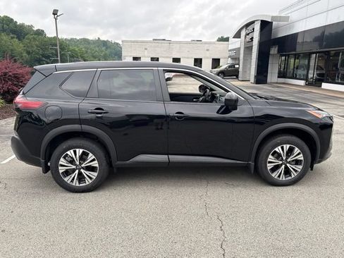 Certified 2023 Nissan Rogue SV AWD/4WD image 6