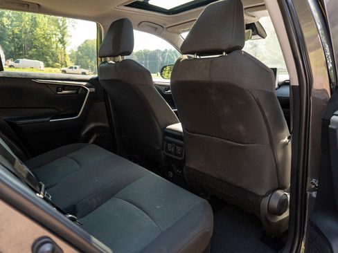 Used 2025 Toyota RAV4 XLE w/ Convenience Package AWD/4WD image 17