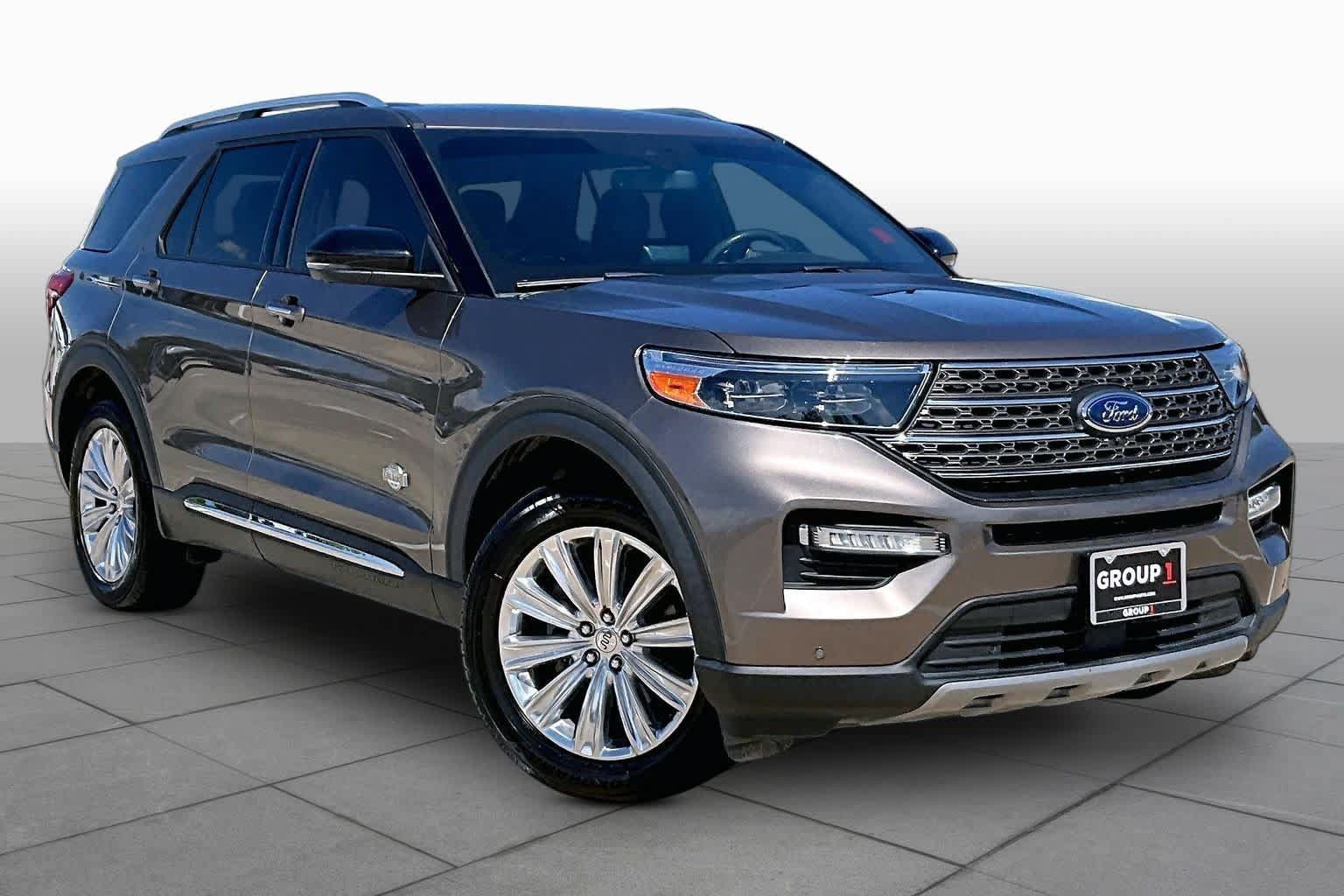 Used 2021 Ford Explorer King Ranch w/ Premium Technology Package AWD/4WD image 3