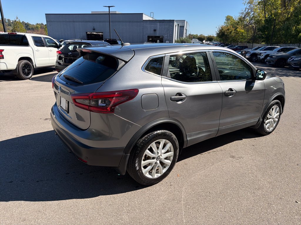 Used 2020 Nissan Rogue Sport S w/ Appearance Package FWD image 9