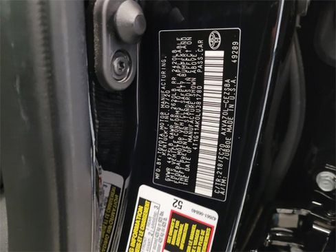 Used 2020 Toyota Camry SE image 16