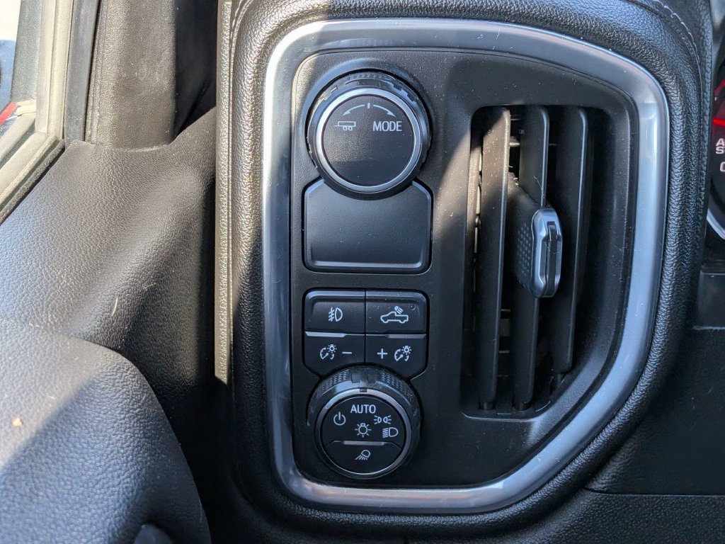 Used 2020 Chevrolet Silverado 1500 LTZ w/ LTZ Premium Package RWD image 26