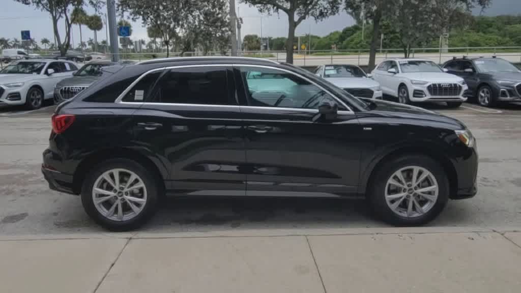 Certified 2024 Audi Q3 2.0T Premium AWD/4WD image 9