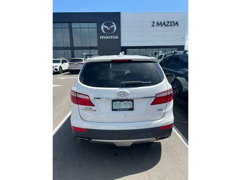 Used 2016 Hyundai Santa Fe SE image 9