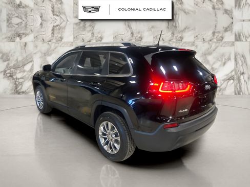 Used 2020 Jeep Cherokee Latitude Plus image 3