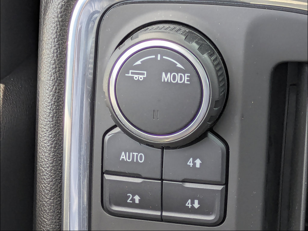 Certified 2021 Chevrolet Silverado 1500 RST w/ Convenience Package II AWD/4WD image 29