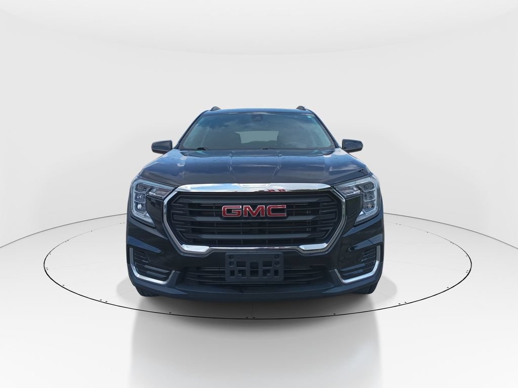 Used 2022 GMC Terrain SLE w/ Driver Convenience Package AWD/4WD image 3