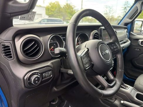 Used 2021 Jeep Gladiator Sport AWD/4WD image 20