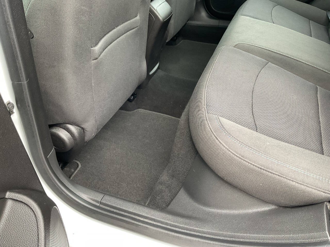 Used 2016 Chevrolet Cruze LT FWD image 30