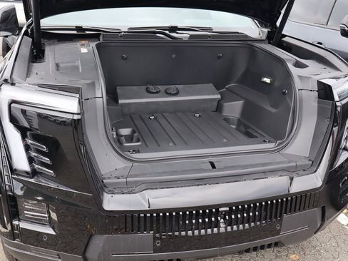 New 2026 GMC Sierra EV Elevation w/ Premium Package image 28