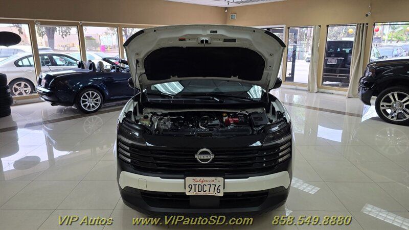 Used 2025 Nissan Kicks SV FWD image 8