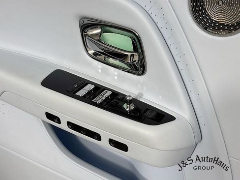 Used 2024 Rolls-Royce Spectre w/ Spectre Launch Package image 23