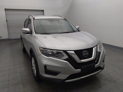 Used 2019 Nissan Rogue S w/ Special Edition Package FWD image 14