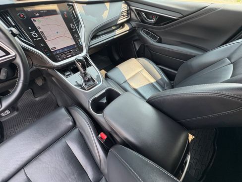 Used 2020 Subaru Outback Limited AWD/4WD image 15
