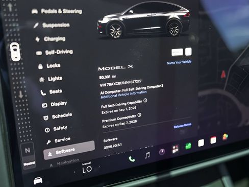 Used 2022 Tesla Model X AWD/4WD image 18
