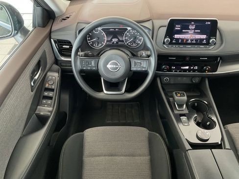 Used 2022 Nissan Rogue SV image 12