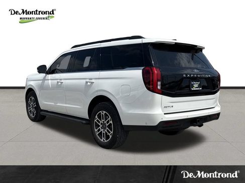 New 2025 Ford Expedition Active RWD image 7