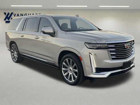 Used 2022 Cadillac Escalade ESV Premium Luxury Platinum image 12