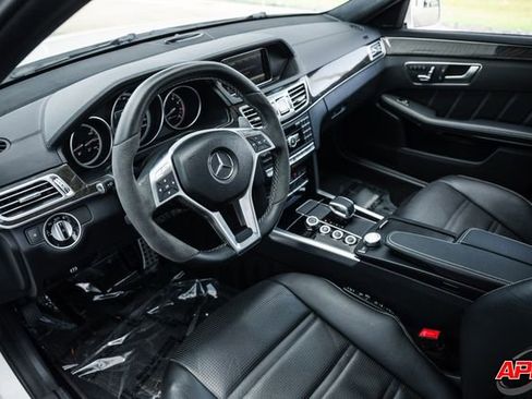 Used 2015 Mercedes-Benz E 63 AMG S-Model image 2
