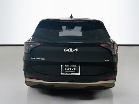 New 2026 Kia Sportage LX image 6